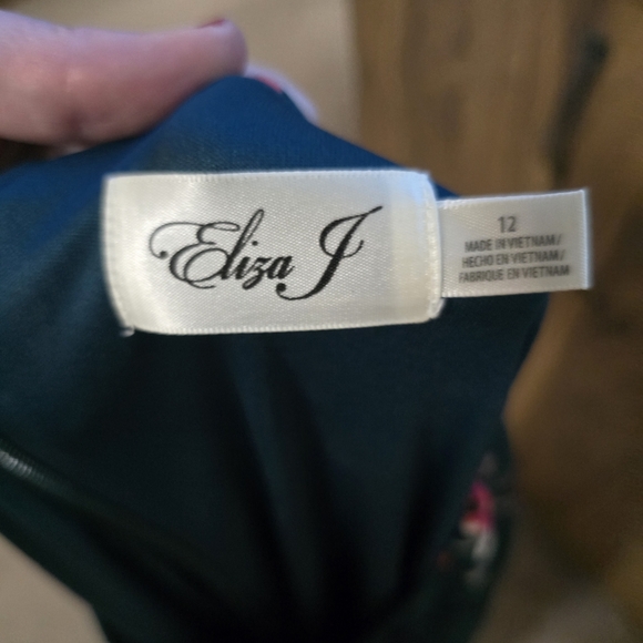 Eliza J Green Floral Midi Dress Spring Wedding Flowy - Picture 4 of 7